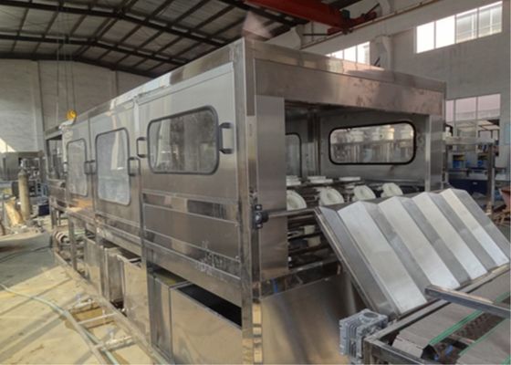 ประเทศจีน เครื่องบรรจุขวดน้ำสแตนเลส 5 แกลลอนพร้อมหน้าจอสัมผัส PLC ผู้ผลิต